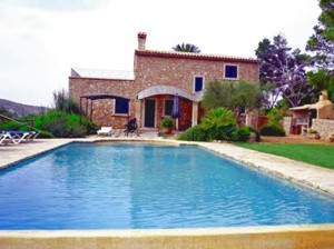 Finca - Ferienhaus mit Pool