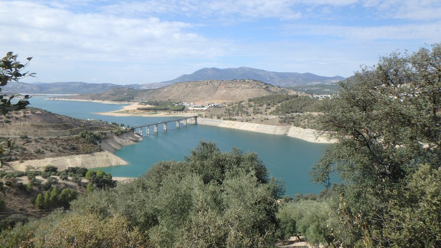 File:Iznájar, Córdoba, Spain - panoramio.jpg