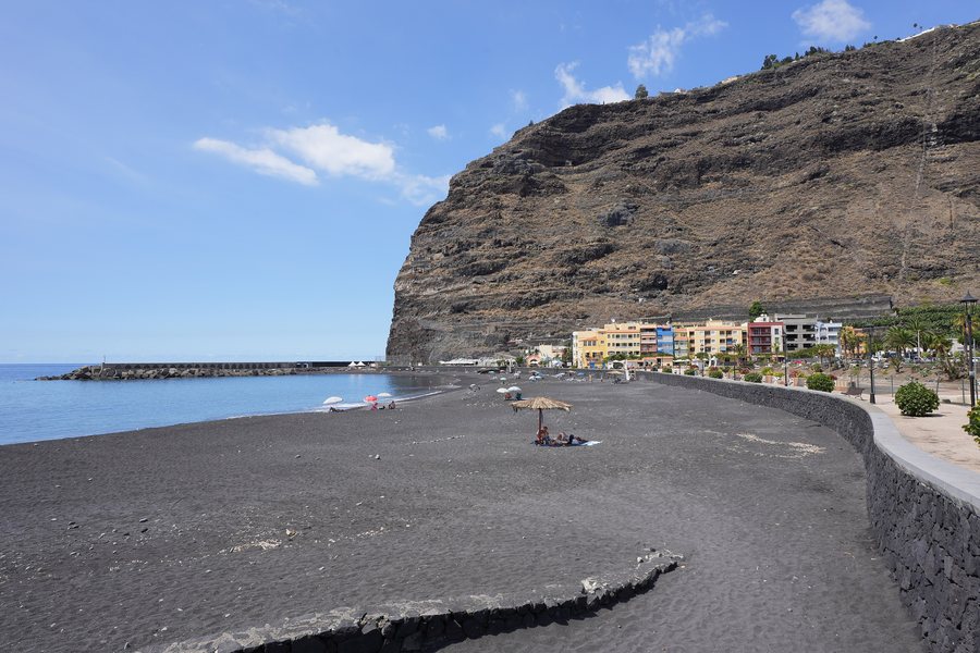 File:La Palma - Puerto de Tazacorte - El Puerto Beach (01).jpg
