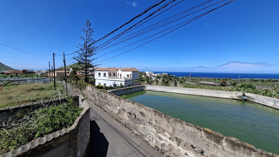File:Irrigation estanque in Los Silos, Tenerife, Canary Islands, Spain.jpg