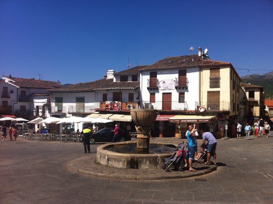 File:10140 Guadalupe, Cáceres, Spain - panoramio (3).jpg