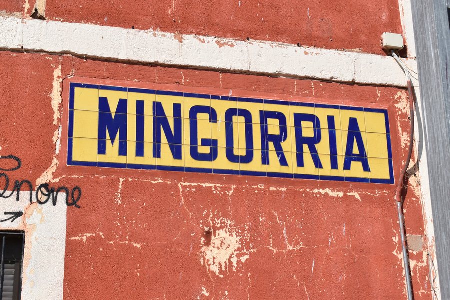 File:Estación de ferrocarril de Mingorría 04.jpg