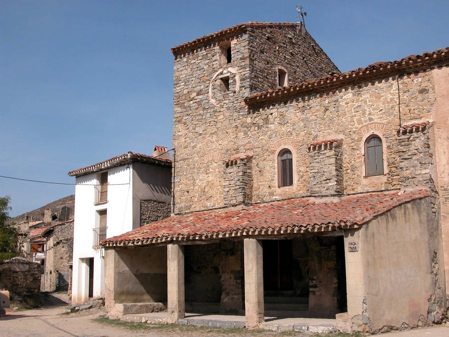 File:Navalsaz - Ermita 964407.jpg