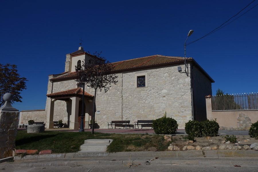 File:Iglesia de San Bartolomé, Juarros de Riomoros 01.jpg