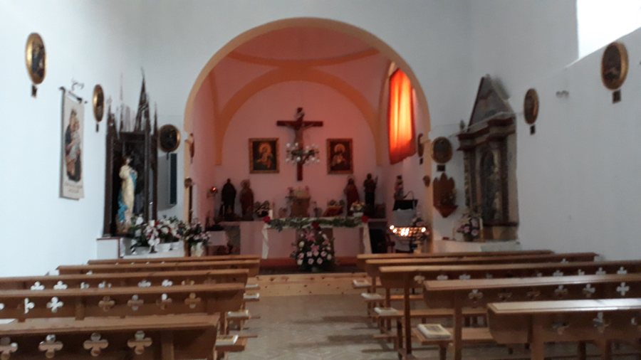 File:Iglesia de Moratinos.jpg