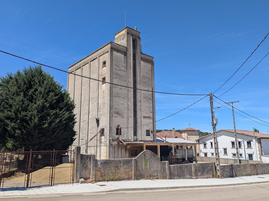 File:Silo de Alcañices 04.jpg