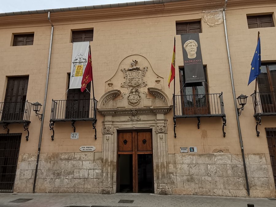 File:Museo Arqueológico de Yecla.jpg