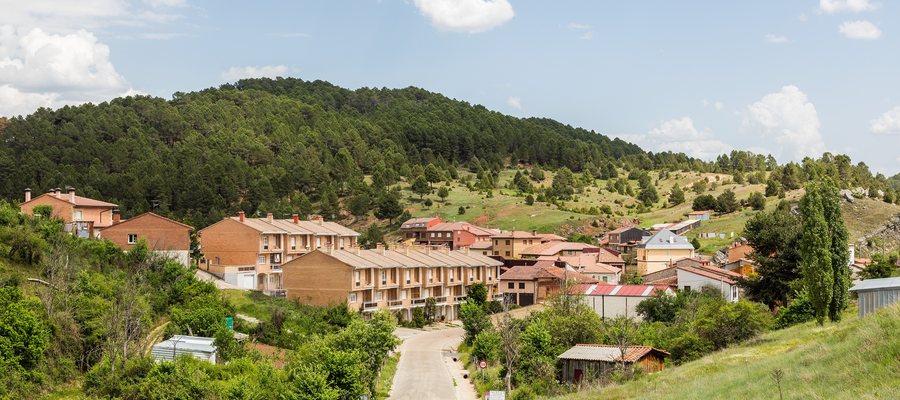File:Talveila, Soria, España, 2017-05-26, DD 75.jpg