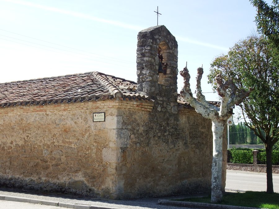 File:Ermita de Zazuar 5246.jpg