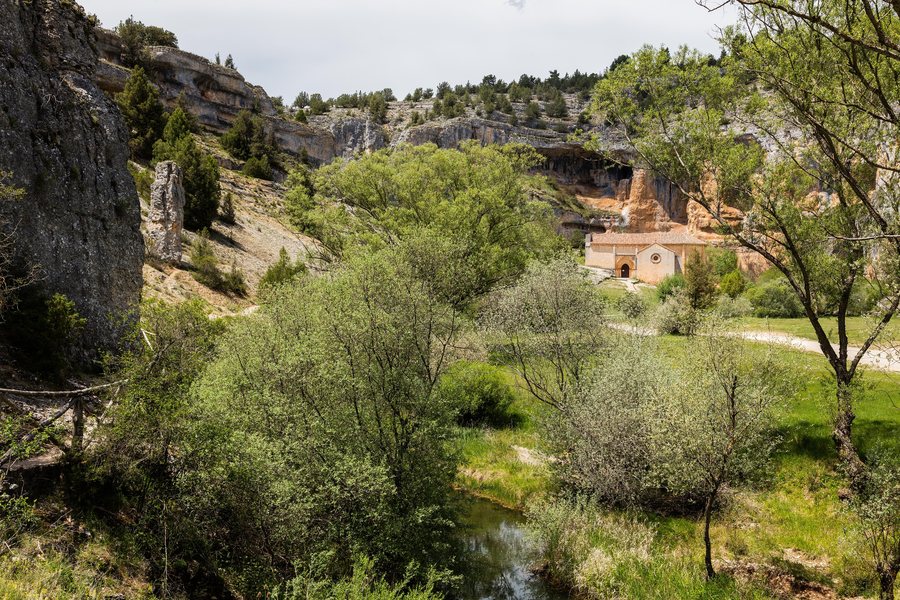 File:Ermita de San Bartolomé, Parque Natural del Cañón del Río Lobos, Soria, España, 2017-05-26, DD 18.jpg