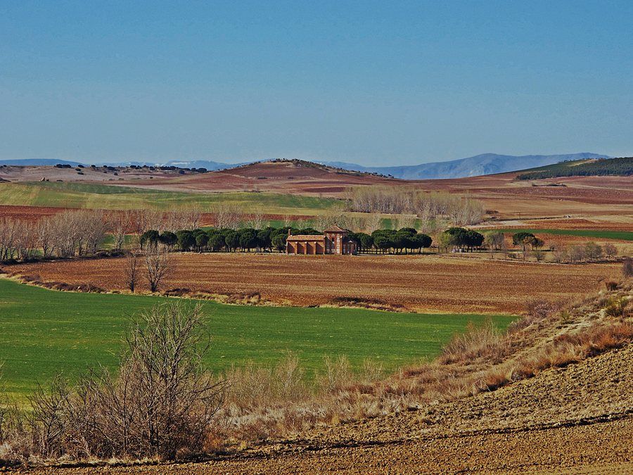 File:Ermita de la Virgen del Espino, Daganzo de Arriba.jpg