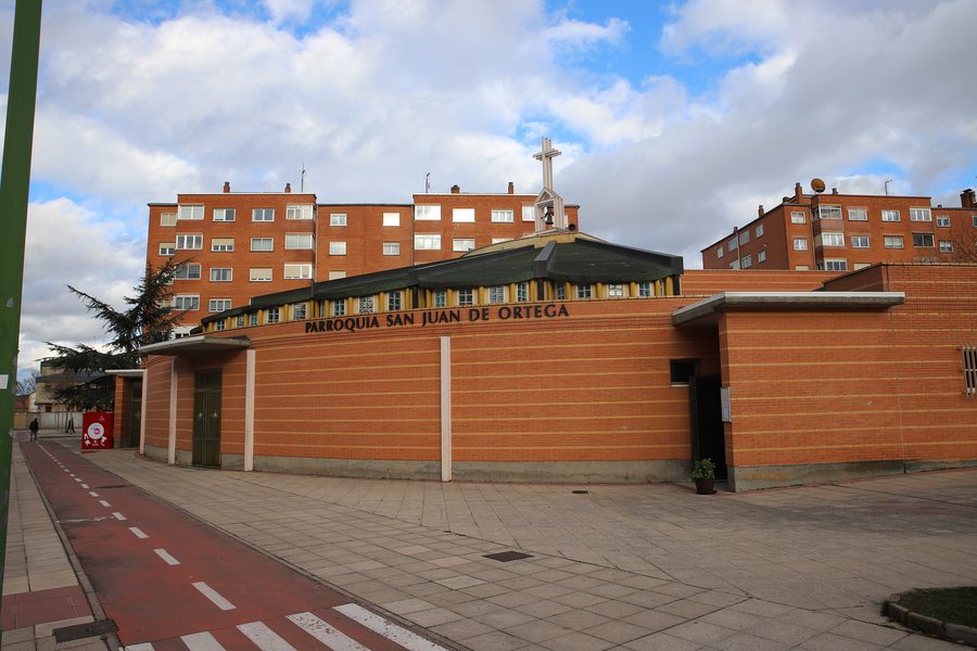 File:Iglésia San Juan de Ortega Burgos.jpg