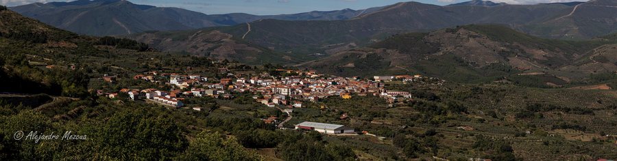 File:Panoramica Casar de Palomero.jpg