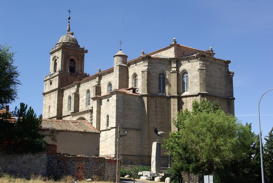 File:Villacastín 06 iglesia by-dpc.jpg