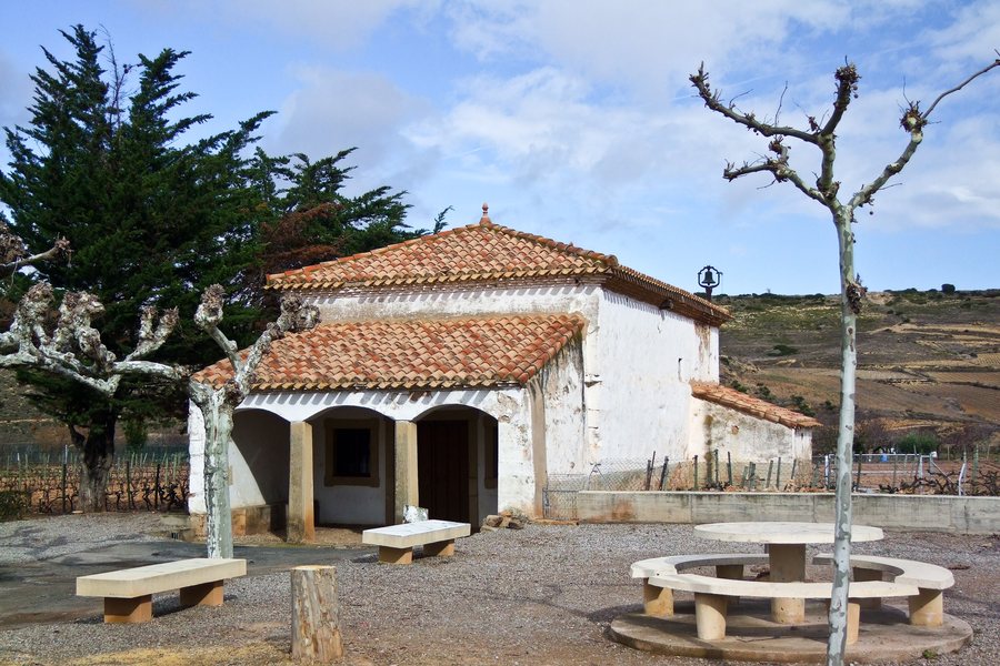 File:Ermita de San Martin-Fuenmayor-18528.jpg