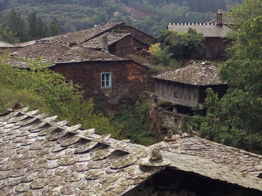 File:Argul, Pesoz, Asturias.jpg