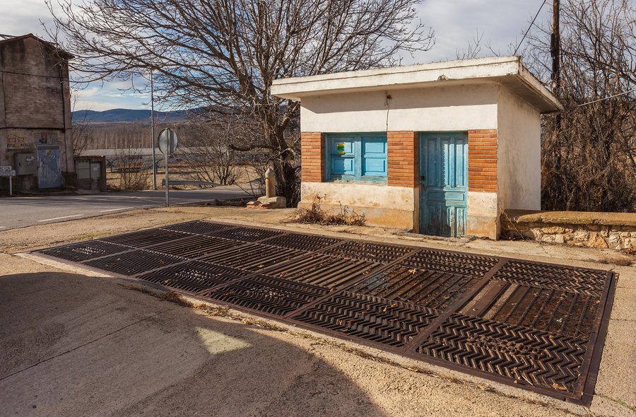 File:Báscula, San Martín del Río, Teruel, España, 2014-01-08, DD 02.JPG