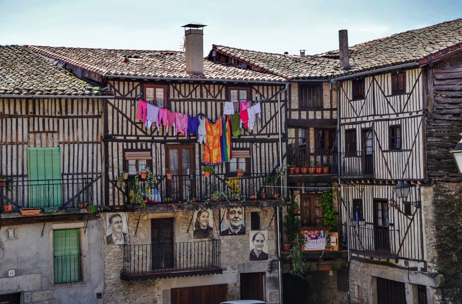 File:WLM14ES - La Plaza de Mogarraz, Salamanca - MARIA ROSA FERRE edited.jpg