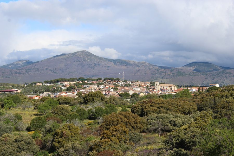 File:Cadalso de los Vidrios.JPG