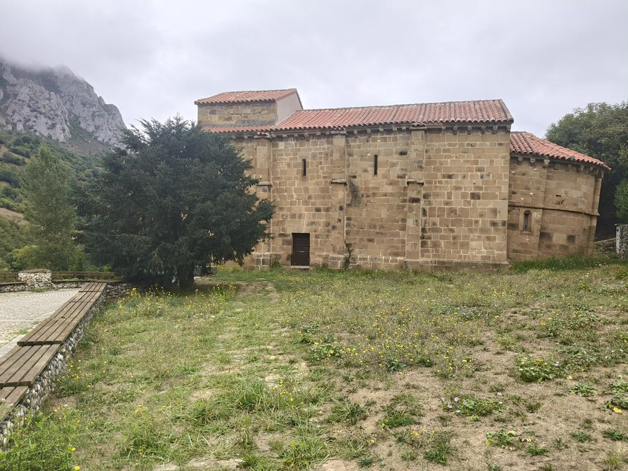 File:San Pedro Arrojo Quirós 2.jpg