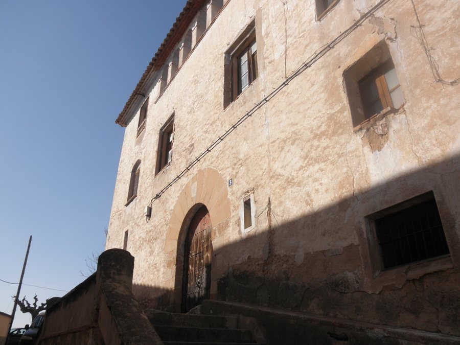 File:Castell El Milà.jpg