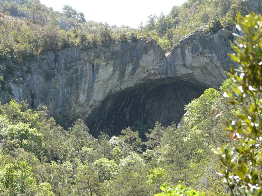 File:Cova de les Gralles (Capafonts) P1120105.JPG
