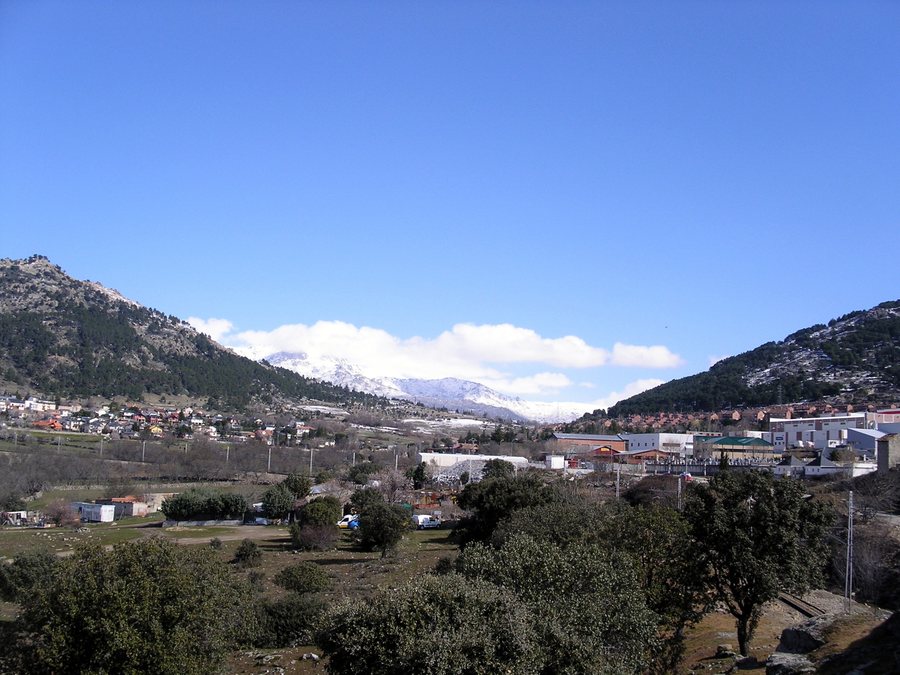 File:2011-03-06 Collado Mediano - panoramio.jpg