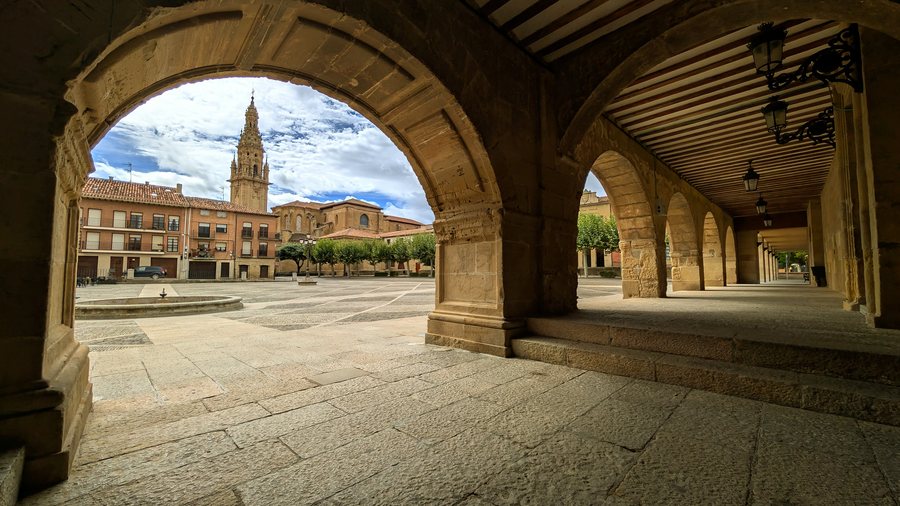 File:Santo Domingo de la Calzada 3.jpg