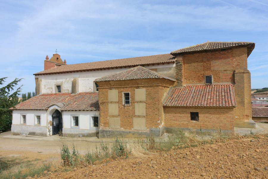 File:Iglesia de Santiago Apóstol, Ledigos.jpg