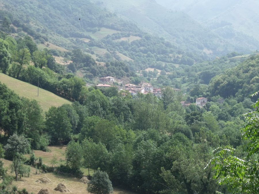 File:Felgueras desde Sta Cristina.JPG