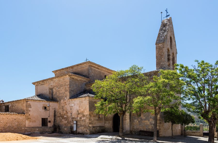 File:Iglesia de la Asunción, Albalate de las Nogueras, Cuenca, España, 2017-05-22, DD 30.jpg