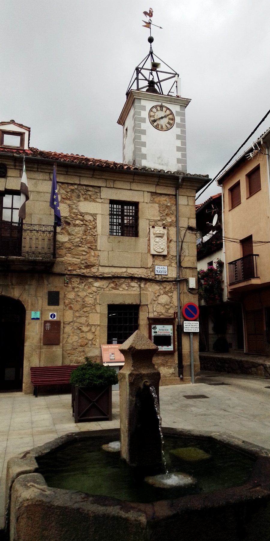 File:Tornavacas.jpg