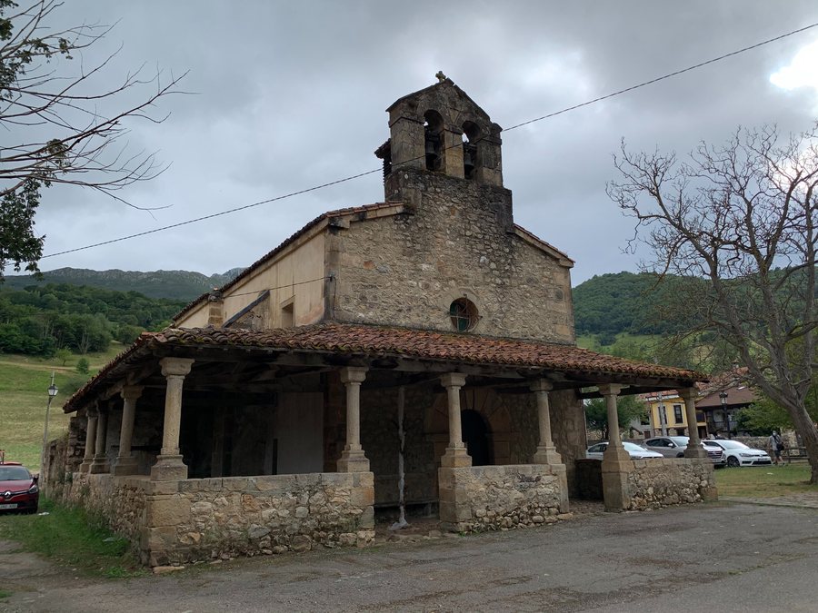 File:Poo de Cabrales 22 47 21 361000.jpeg