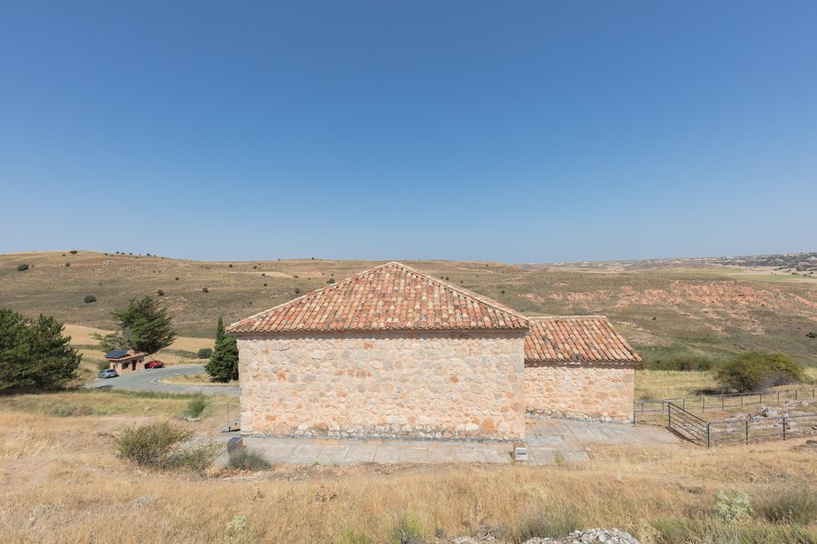 File:Ermita de San Baudelio, Casillas de Berlanga, Soria, España, 2021-08-28, DD 32.jpg