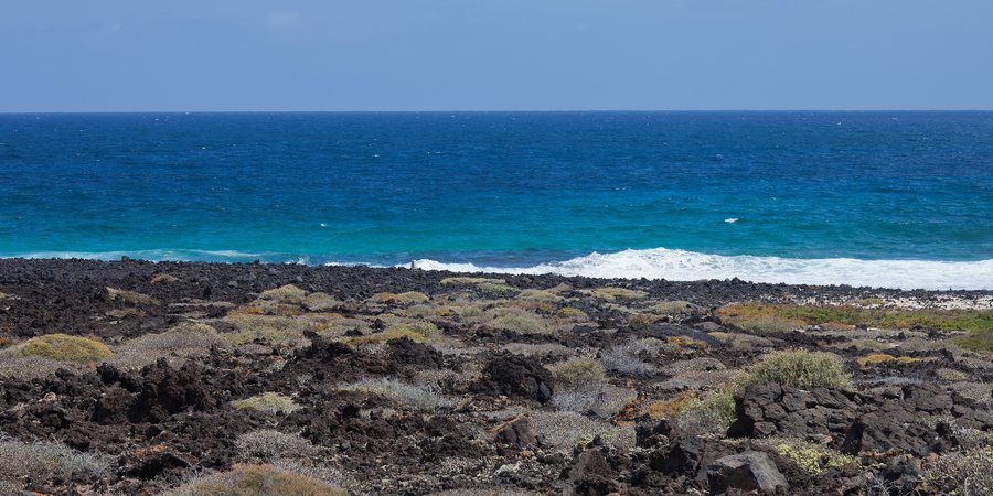 File:Coast of Órzola - Haría - Lanzarote -OH11.jpg
