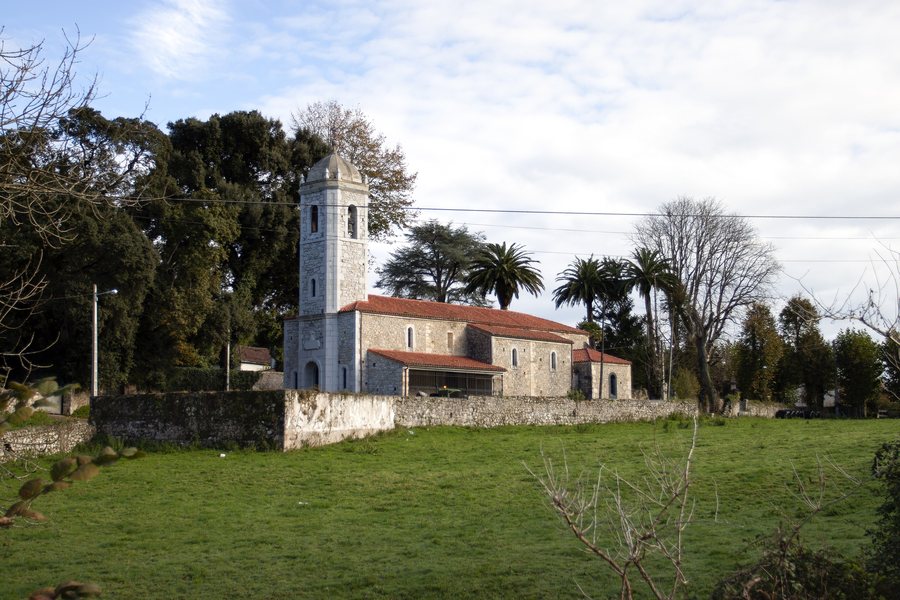 File:Vidiago (Llanes, Asturias).jpg