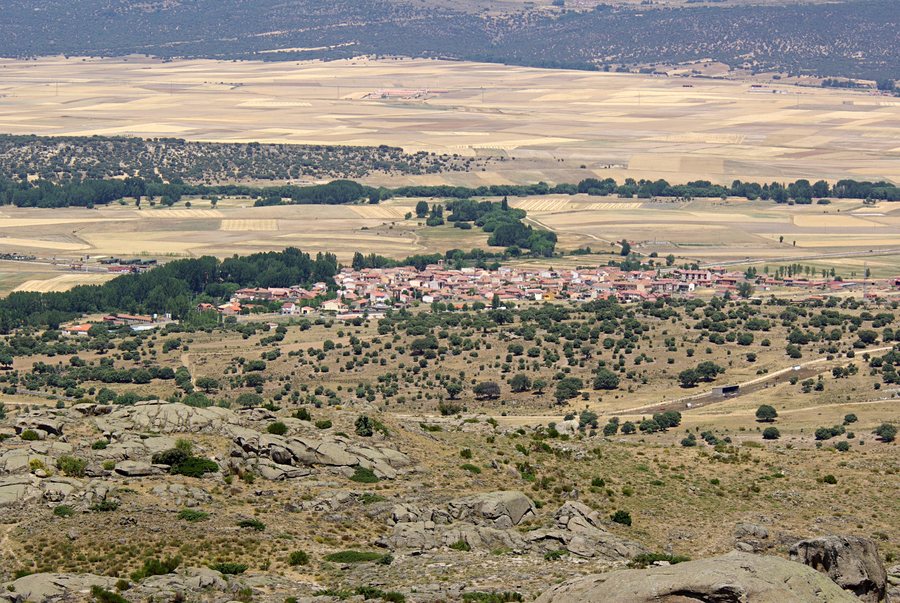 File:Solosancho 01 by-dpc.jpg