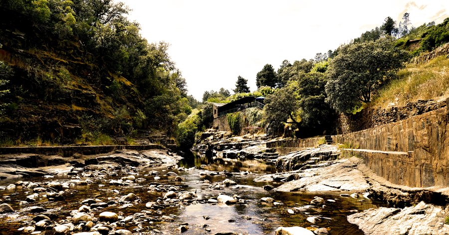 File:Rio Batuecas, Las Mestas, Cáceres, Extremadura.jpg