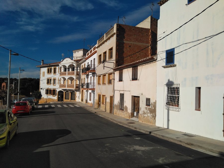 File:Carrer Major de Monnars 01.jpg