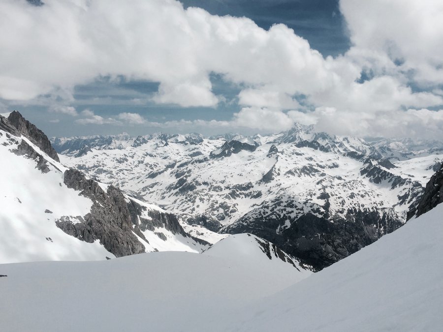 File:Panticosa, Spain (Unsplash).jpg