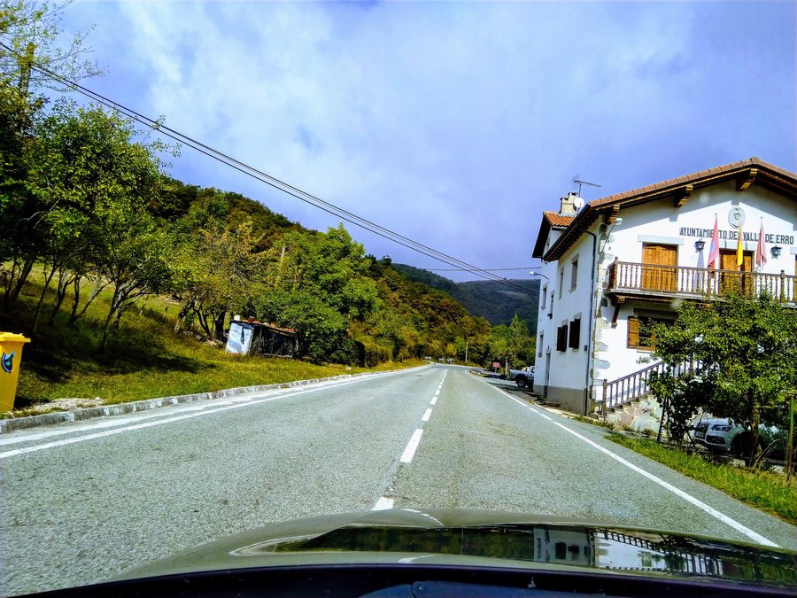 File:N-135 between Erro and Lintzoain (48853686503).jpg