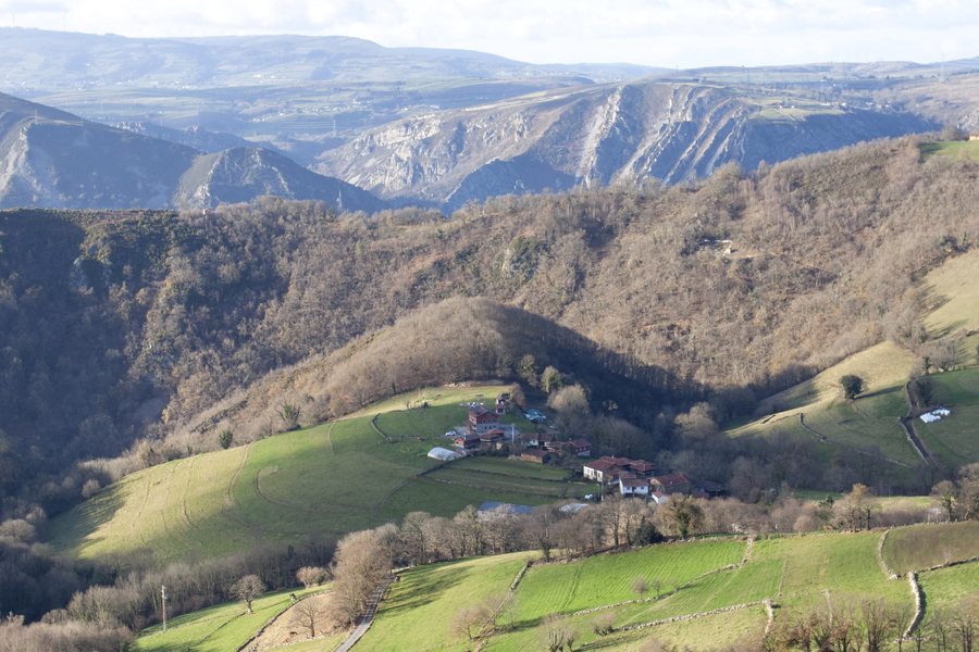 File:Millara (Salas, Asturias).jpg