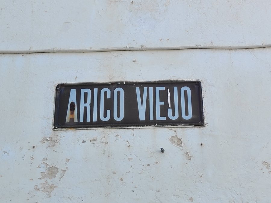 File:Arico Viejo, rótulo.jpg