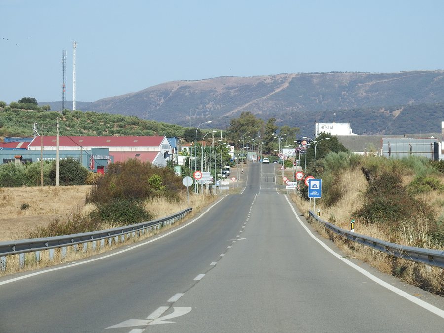 File:Logrosán, Extremadura 01.jpg