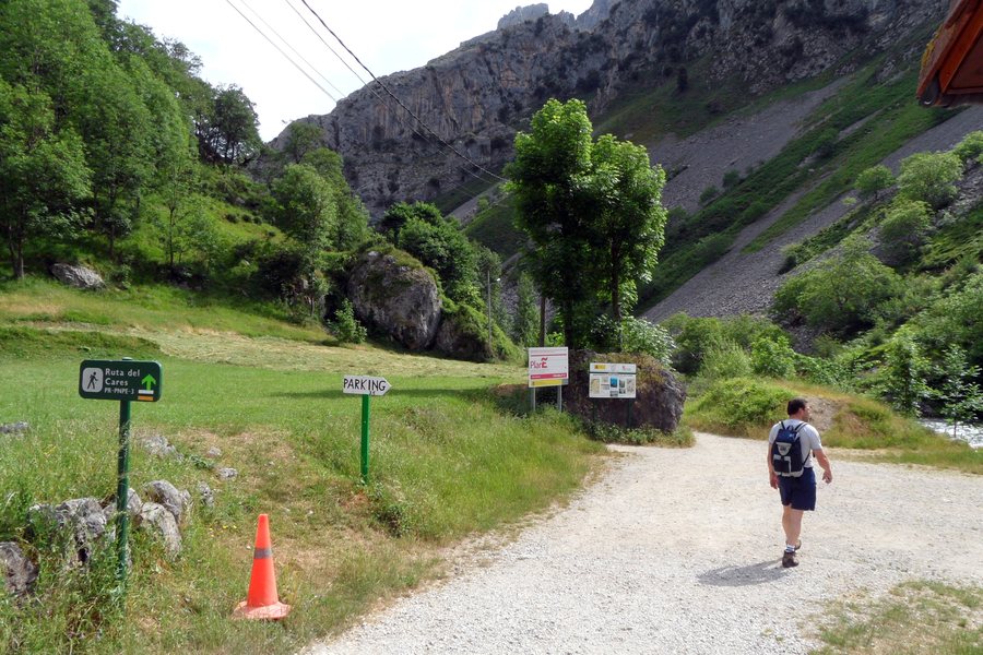 File:S00 043 Caín, Ruta del Cares.jpg