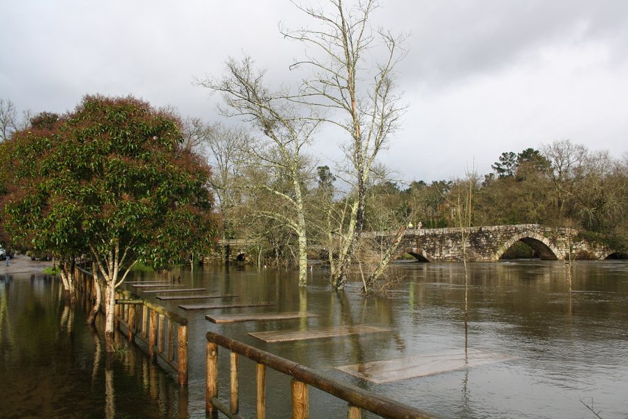 File:Ponteareas, Pontevedra, Spain - panoramio (1).jpg