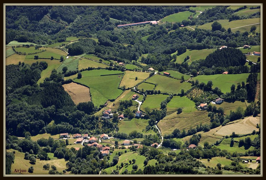 File:UZTEGI-Balerditik - panoramio.jpg