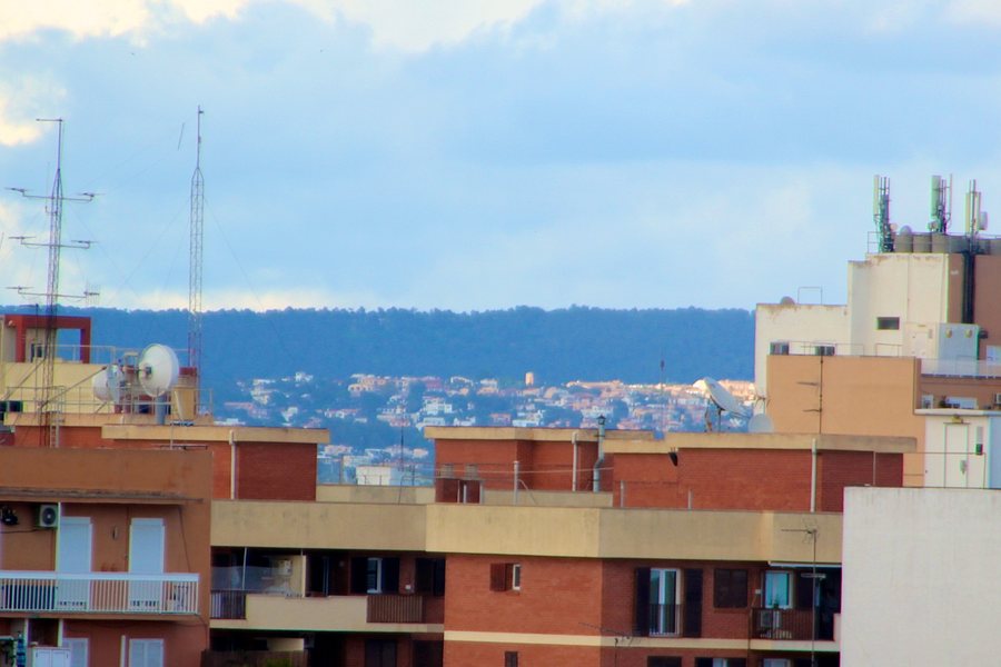 File:Vista de Sa Cabaneta desde Palma.jpg