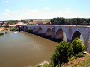 Brücke am Fluss Duero